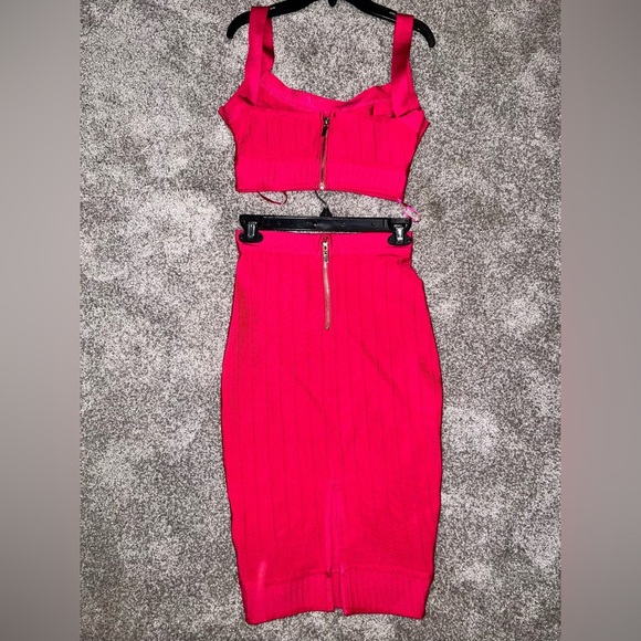 By The Way - Pink Two Piece Skirt And Crop Top
Size XS Set
NWOT - Picture 6 of 12